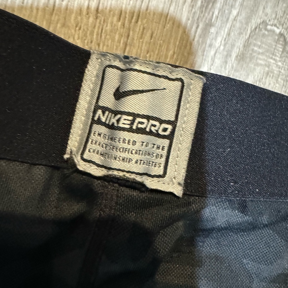 Nike Pro Compression Shorts - Picture 2 of 5